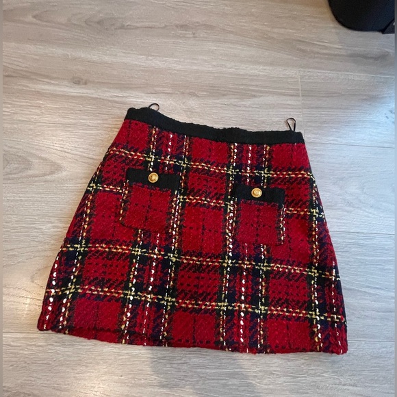 ZARA CLASSY Red Plaid Checkered with  Gold Buttons. Size S - Picture 4 of 4